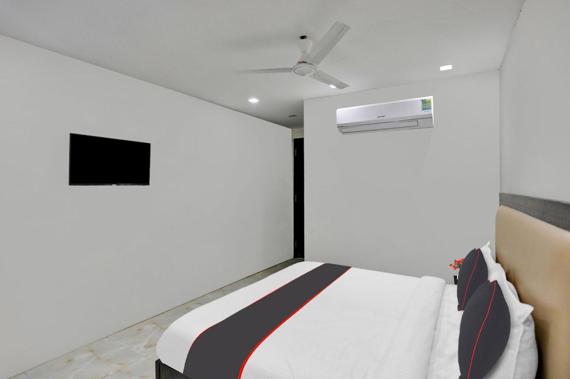Super Townhouse The Arrow Near Lotus Temple Hotel นิวเดลี ภายนอก รูปภาพ